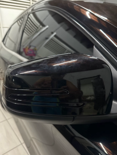 Mercedes Swiping Indicators