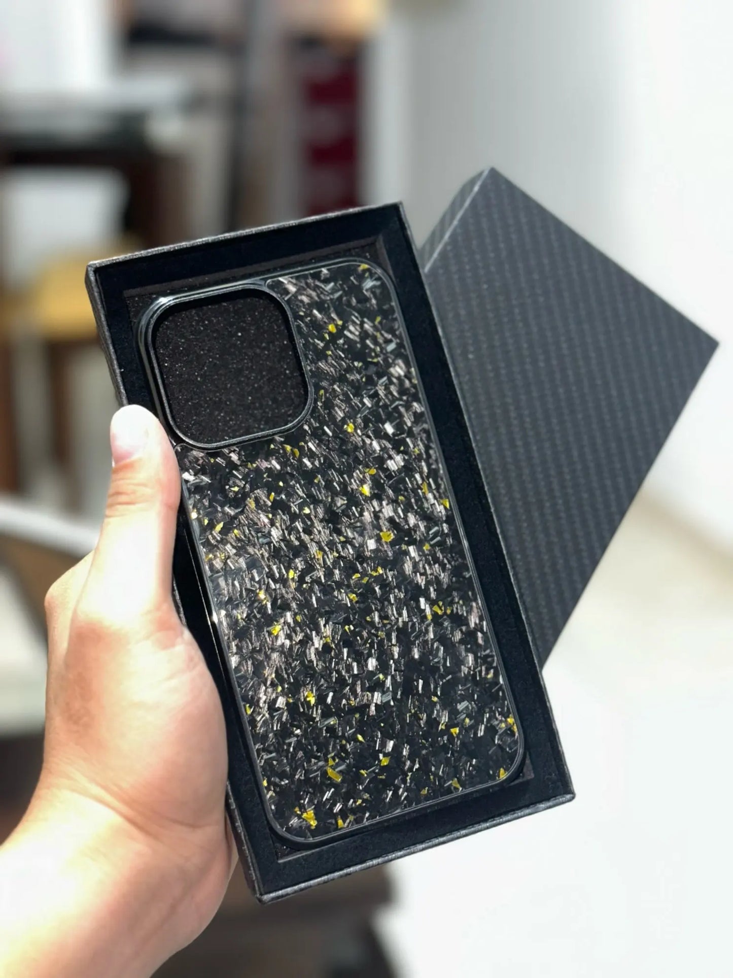 Essentials™ Carbon Cases