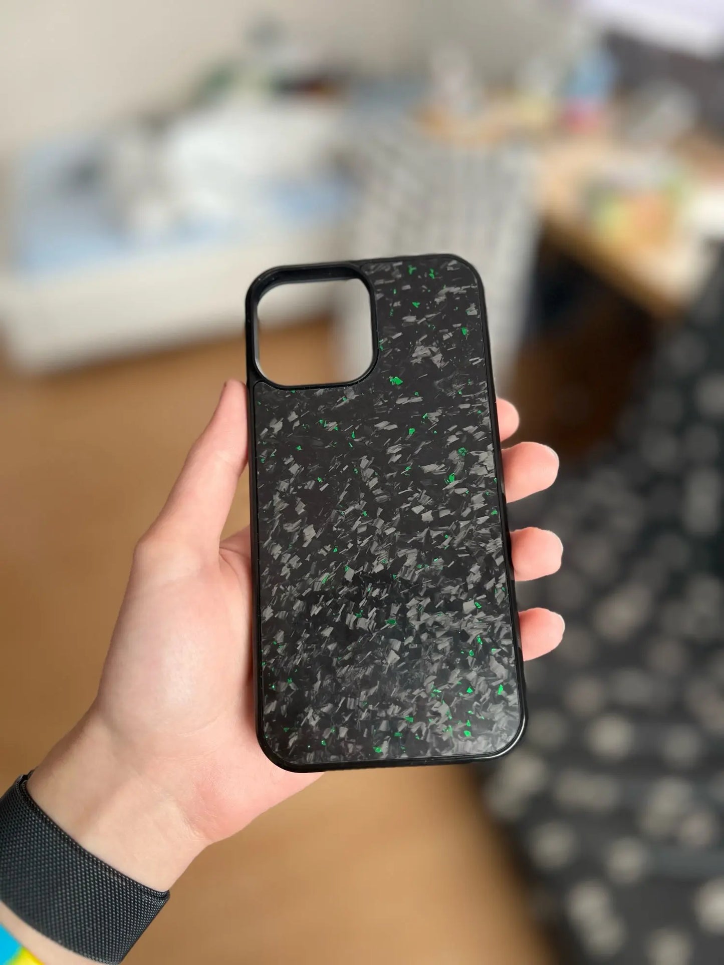Essentials™ Carbon Cases