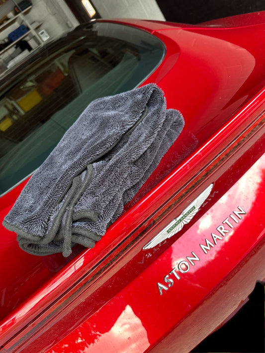 Essentials™ Microfiber drying towel