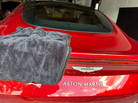 Essentials™ Microfiber drying towel