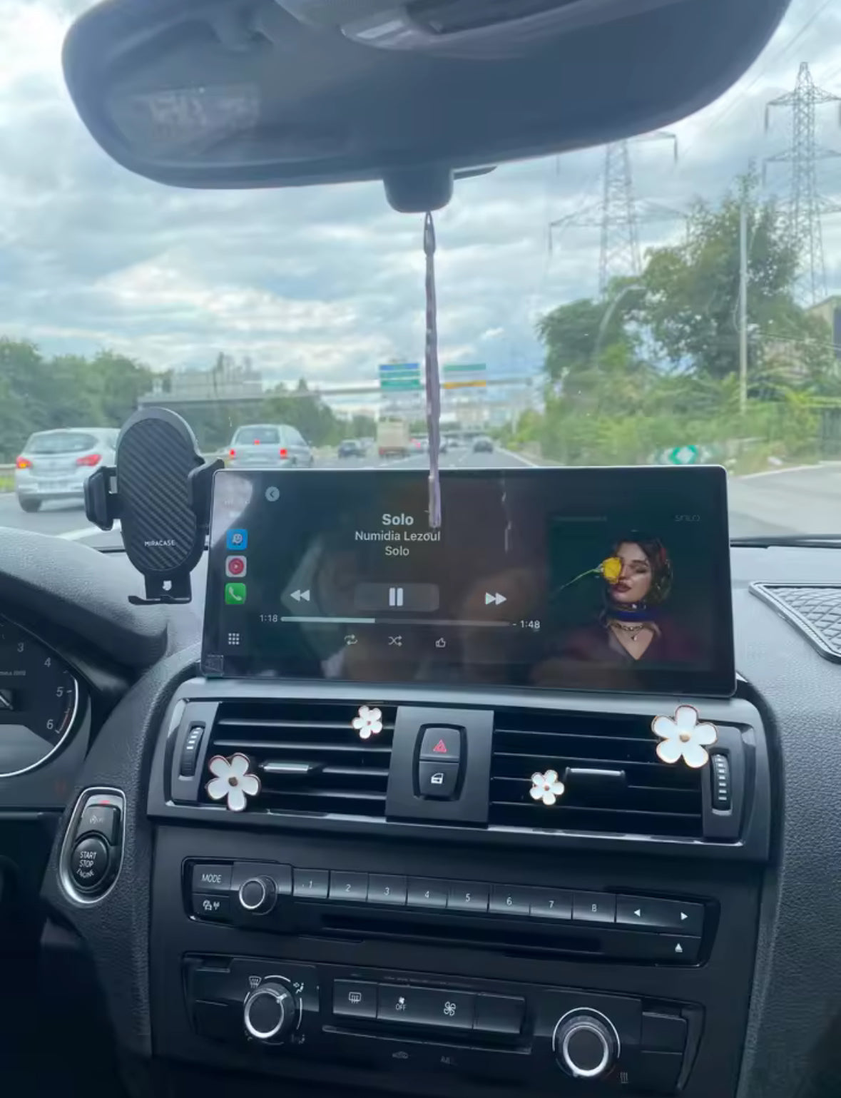 Essentials BMW Apple Carplay